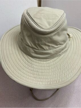 Tilley LTM6 Airflo Hat Mens 7 1/8" Olive Khaki Green Wide Brim Mesh Vent Fishing